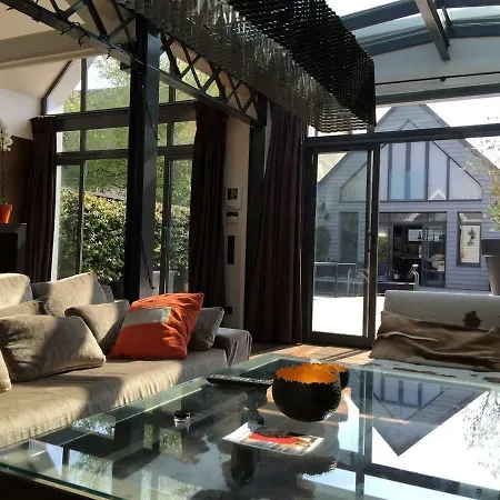 Maison Contemporaine Centre - 